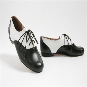 2470 Tow-Tone Oxford in leather w/suede sole